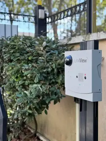 pose de moteur pour portail électrique à Cancale - image 3