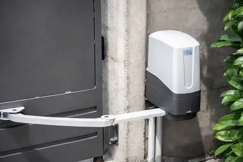 pose de moteur pour portail électrique à Combourg - image 2